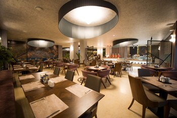 hotel malibu mamaia