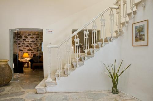 syros
