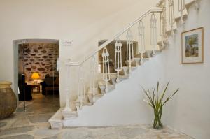 syros