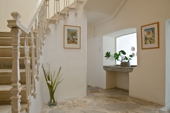 hotel omiros