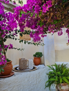 syros