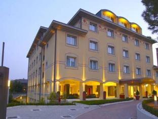 Virginia Palace Hotel,Garbagnate Milanese>>Cesate,4 star