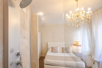 luxury suite sirmione