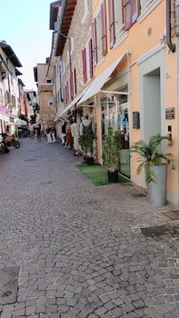 luxury suite sirmione