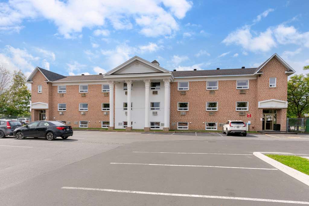 econo lodge hotel brossard
