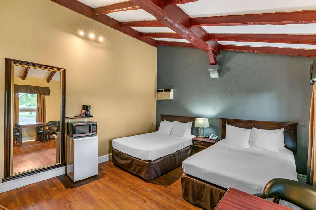 econo lodge hotel brossard