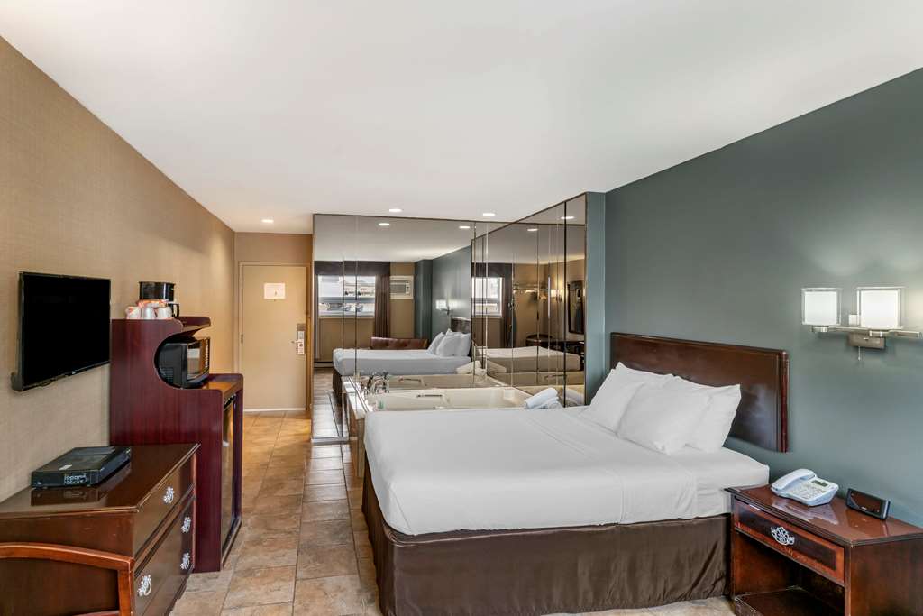 econo lodge hotel brossard