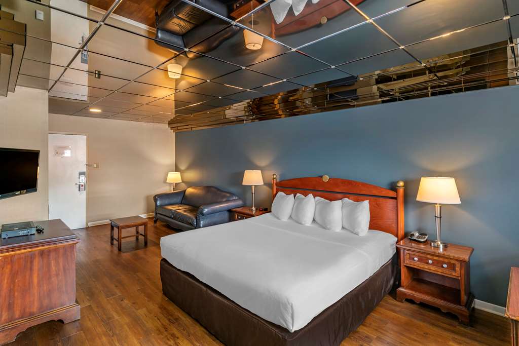 econo lodge hotel brossard