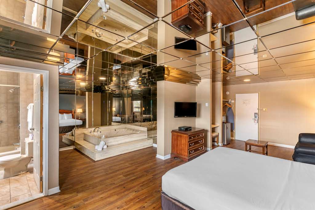 econo lodge hotel brossard