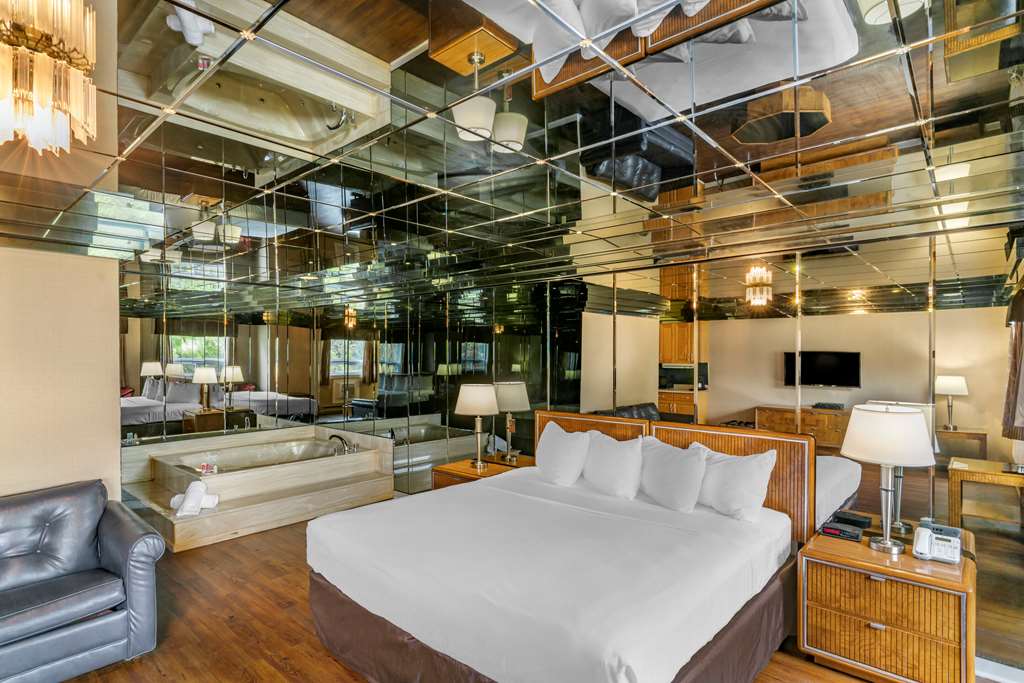 econo lodge hotel brossard