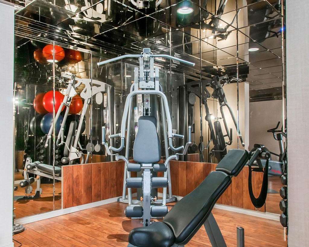 econo lodge hotel brossard