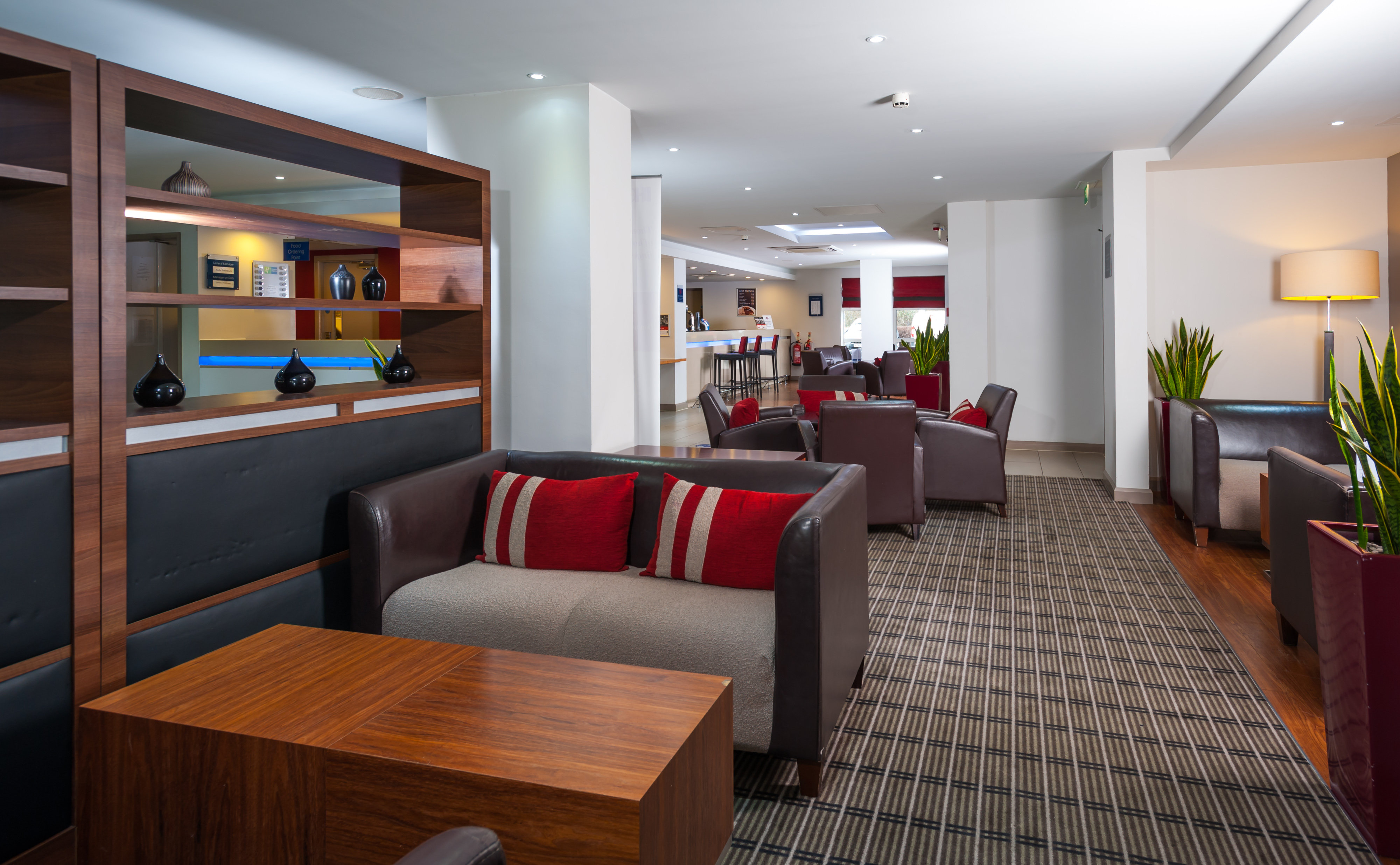holiday inn express swindon west by ihg