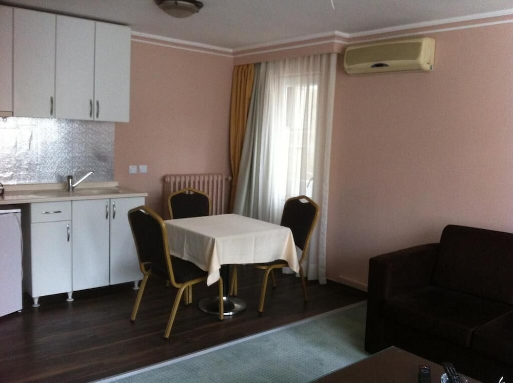 first apart hotel