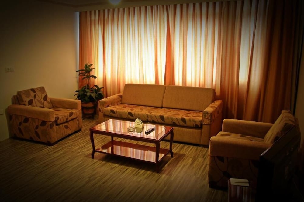 first apart hotel