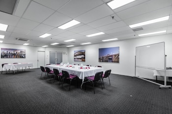 george williams hotel brisbane