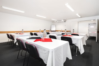 george williams hotel brisbane