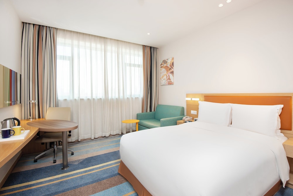 holiday inn express shanghai zhenping by ihg