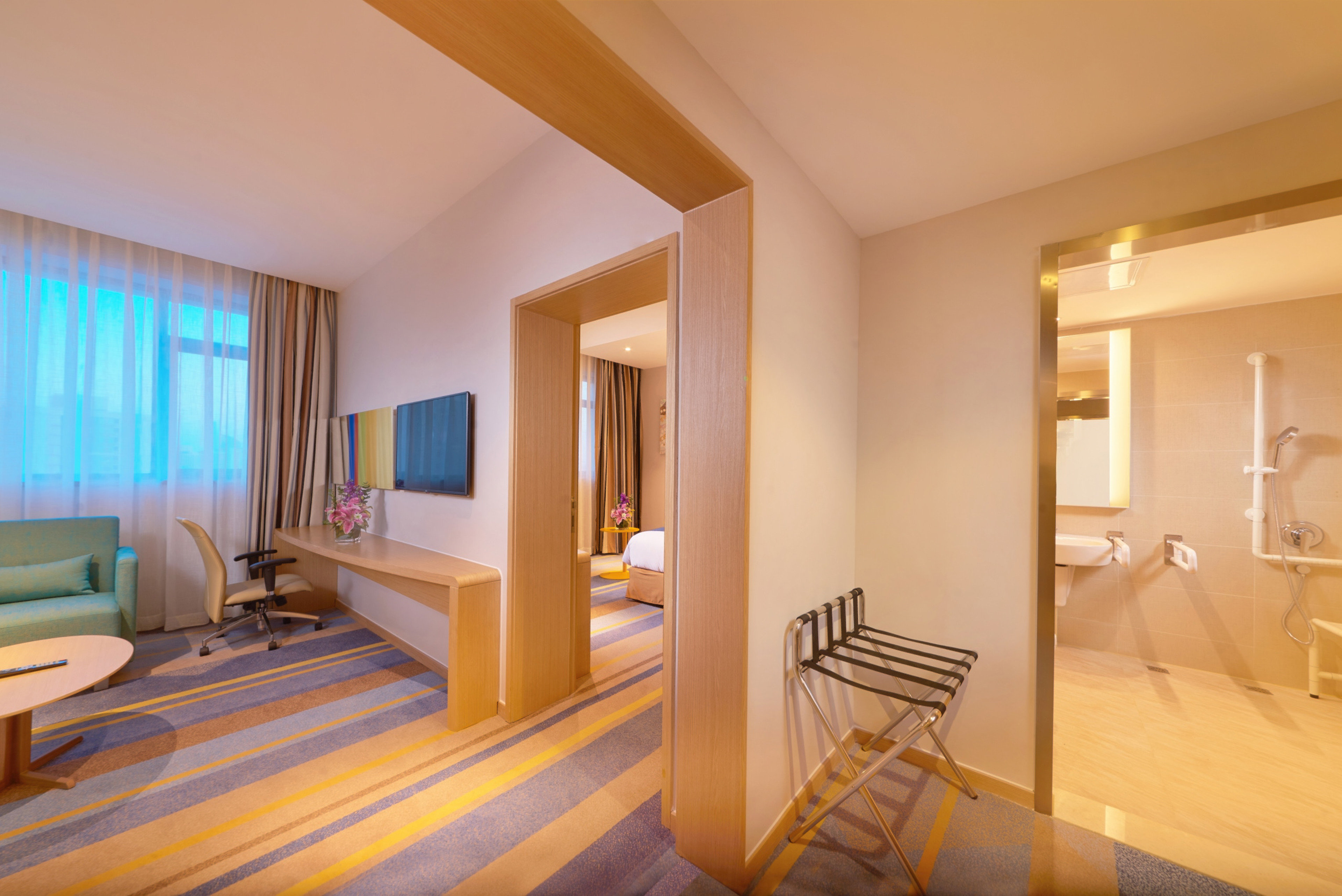 holiday inn express shanghai zhenping by ihg