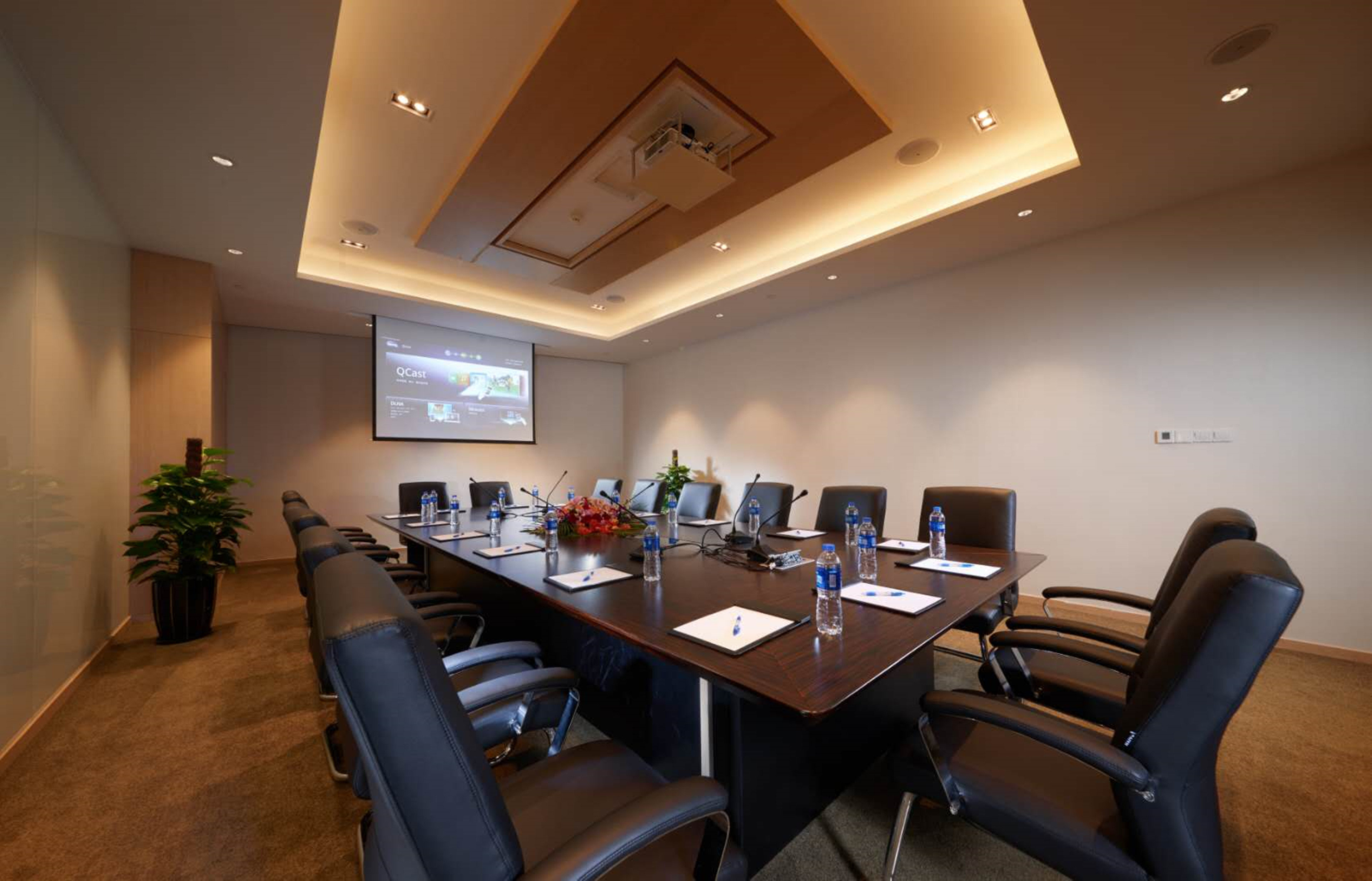 holiday inn express shanghai zhenping by ihg
