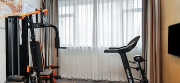 Holiday Inn Express Shanghai Zhenping By Ihg,No. 2088, Zhongshan North Road,3 star