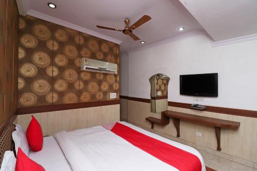 highway inn international