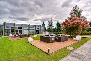 holiday inn prague airport by ihg