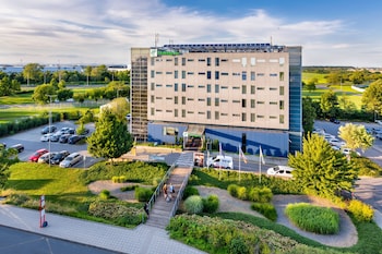 holiday inn prague airport by ihg