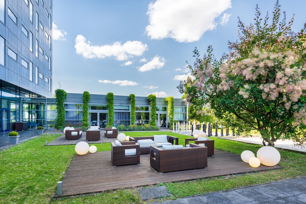 holiday inn prague airport by ihg