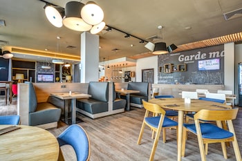 holiday inn prague airport by ihg