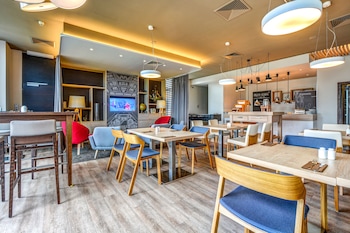 holiday inn prague airport by ihg