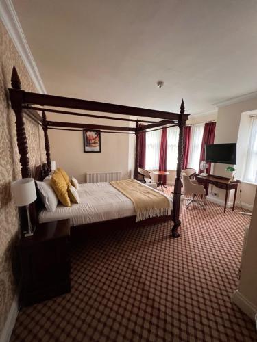 haleys hotel