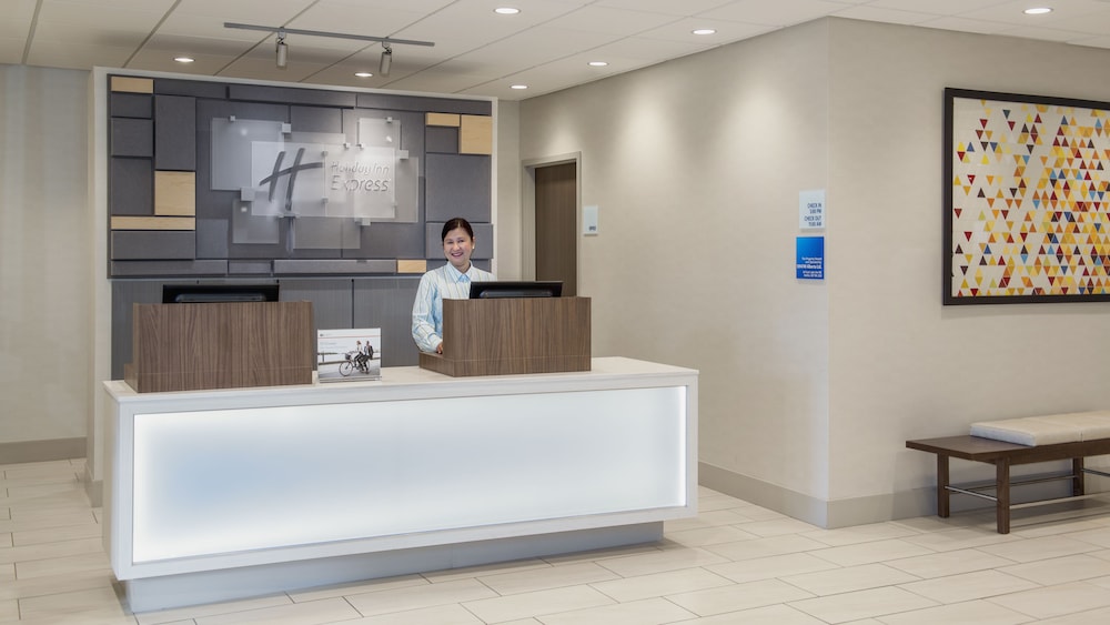 holiday inn express hotel and suites airdrie calgary north by ihg