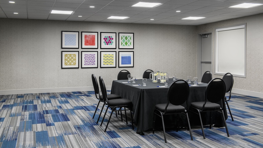 holiday inn express hotel and suites airdrie calgary north by ihg