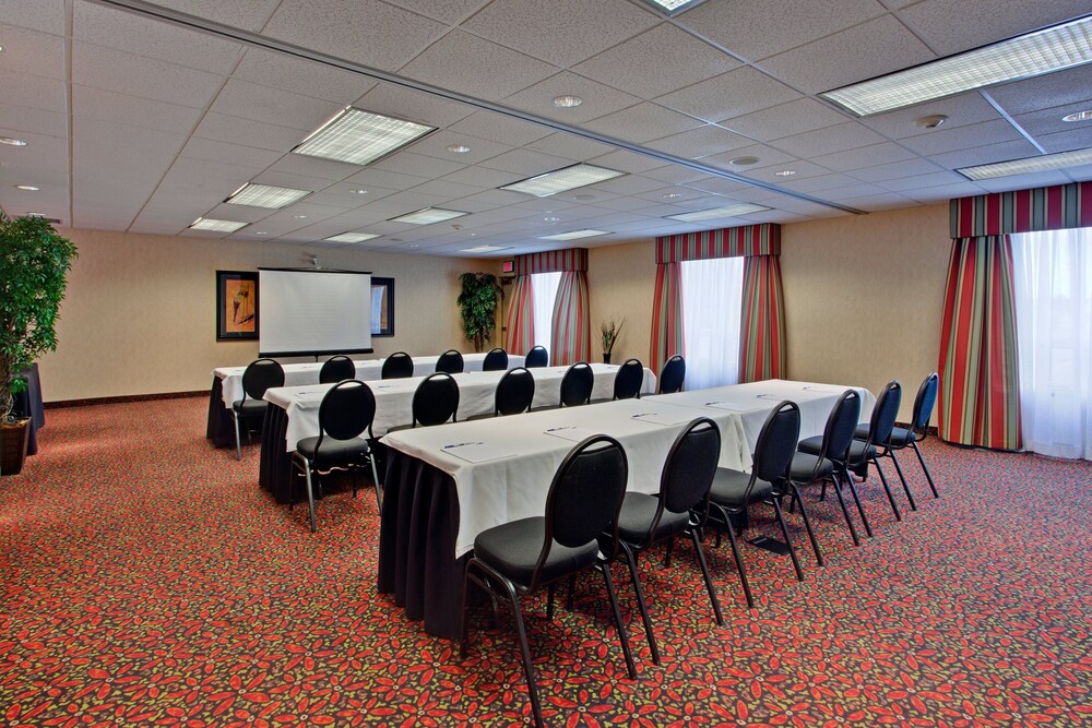 holiday inn express hotel and suites airdrie calgary north by ihg