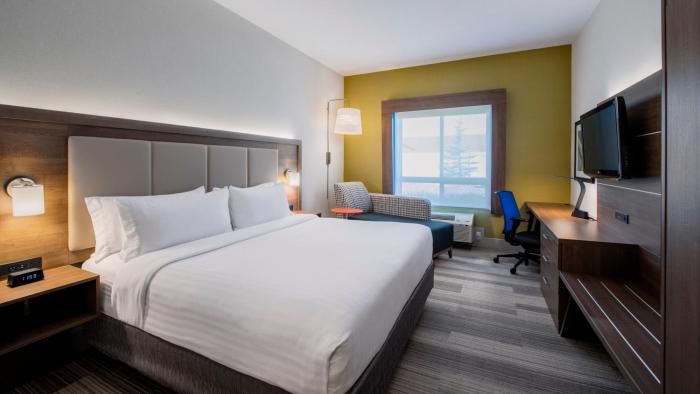 holiday inn express hotel and suites airdrie calgary north by ihg