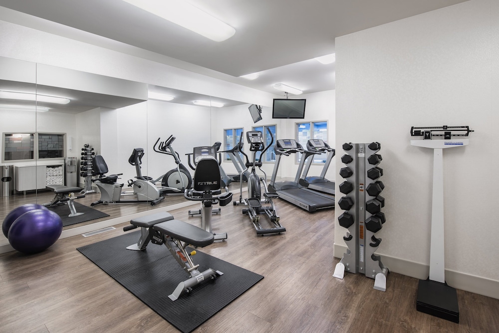 holiday inn express and suites saskatoon by ihg