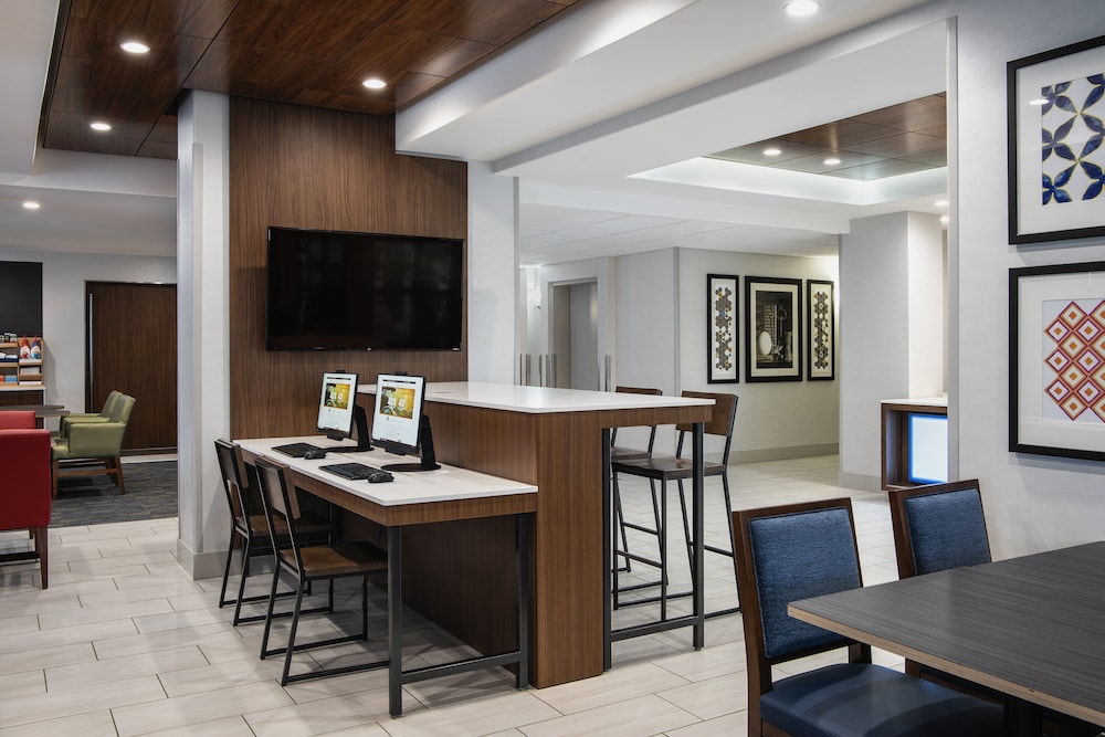 holiday inn express and suites saskatoon by ihg