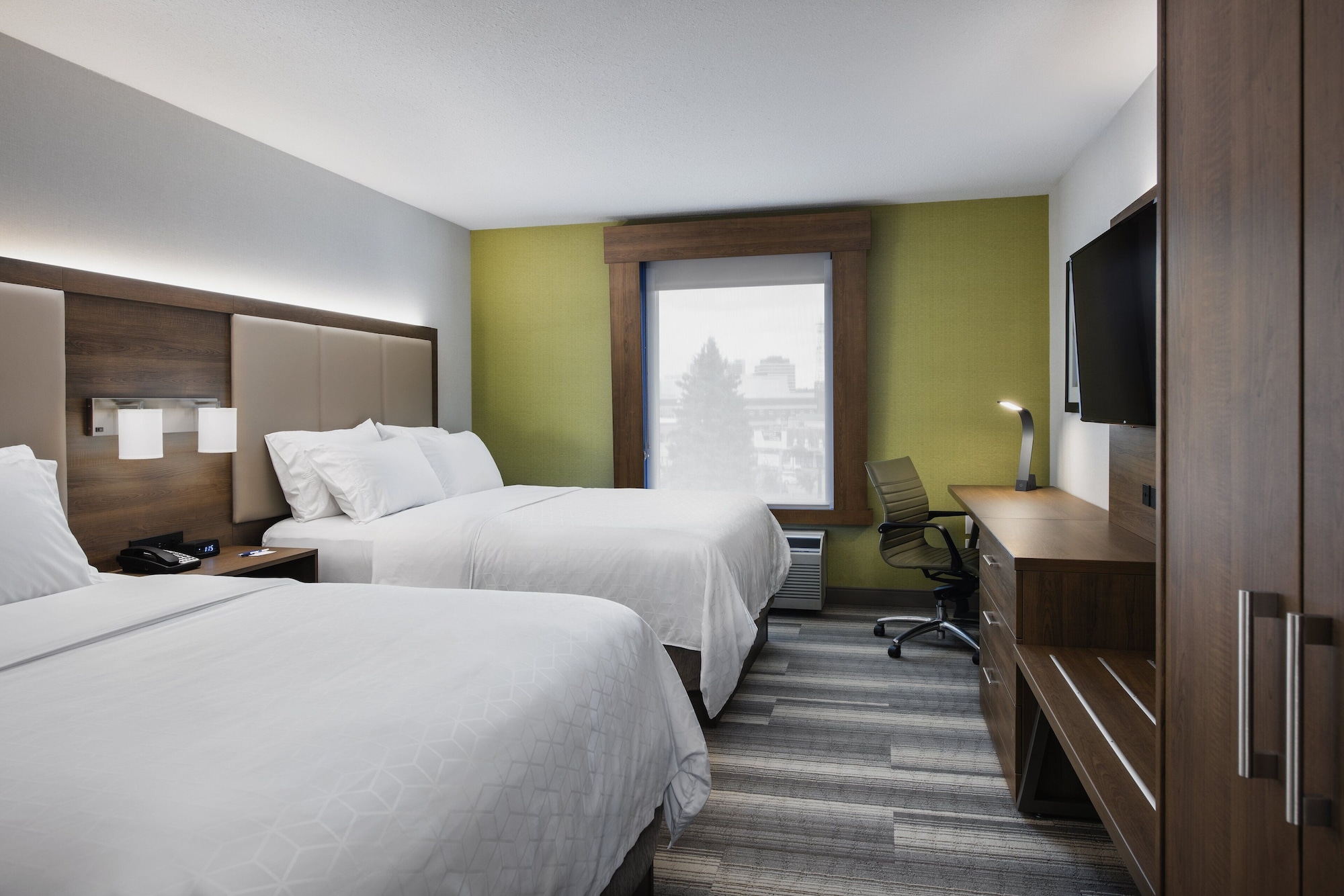 holiday inn express and suites saskatoon by ihg