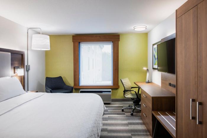 holiday inn express and suites saskatoon by ihg