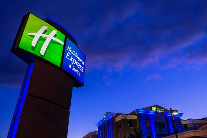 holiday inn express and suites saskatoon by ihg