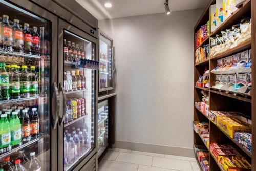 holiday inn express and suites saskatoon by ihg