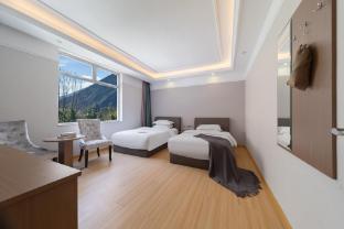 jiuzhai tour le grand large hotel