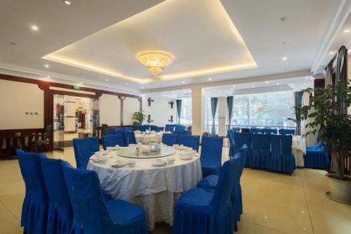 jiuzhai tour le grand large hotel