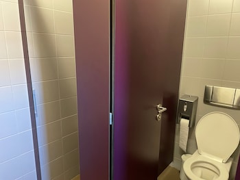 lausanne youth hostel jeunotel