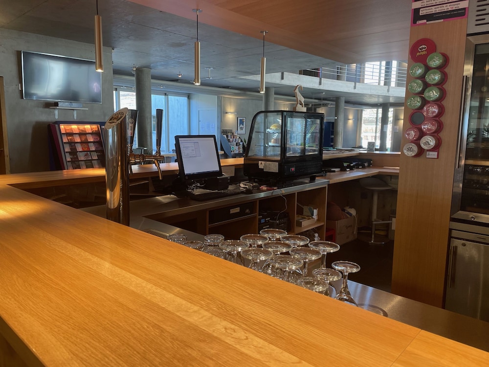 lausanne youth hostel jeunotel