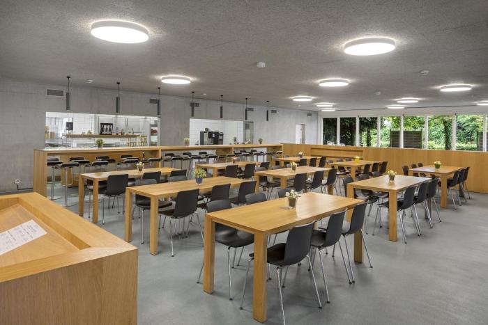 lausanne youth hostel jeunotel