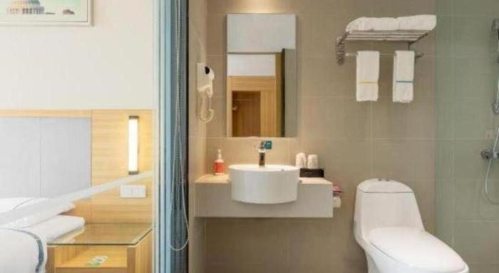 city comfort inn beihai rt mart high speed railway station