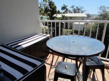 coral sea vista apartments