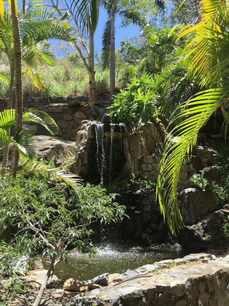 coral sea vista apartments