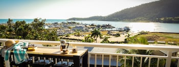 coral sea vista apartments